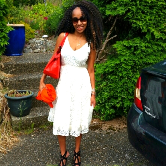 Tahari dress - Picture 2 of 2